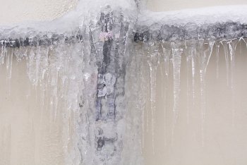 How to Protect Your Pipes from Freezing This Winter